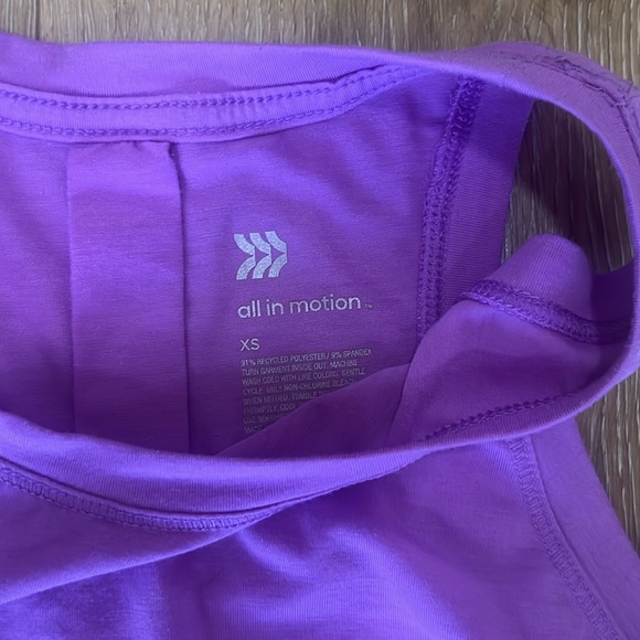 All in motion tanks size XS - Picture 2 of 6